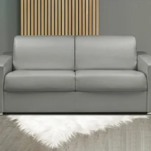 Snel omgebouwde slaapbank in grijs kunstleer met 3 plaatsen en een matras van 18 cm CALITO Snel omgebouwde slaapbank in grijs kunstleer met 3 plaatsen en een matras van 18 cm CALITO