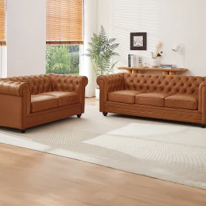 Driezitsbank en tweezitsbank van camelkleurig vaarsleer CHESTERFIELD Driezitsbank en tweezitsbank van camelkleurig vaarsleer CHESTERFIELD