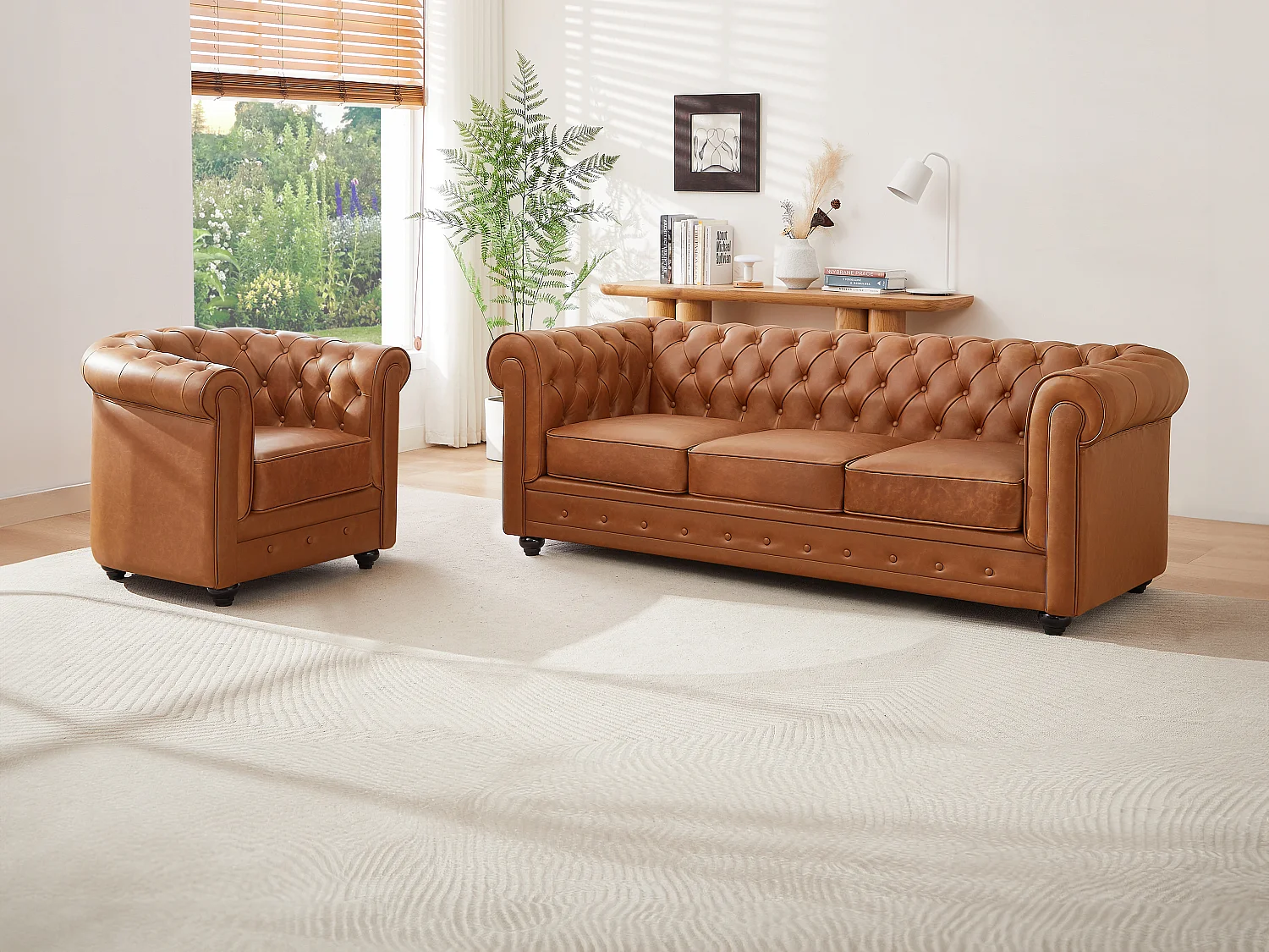Driezitsbank en fauteuil van camelkleurig vaarsleer CHESTERFIELD