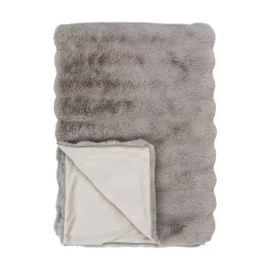 Galena plaid 130x180cm geïmiteerd vel beige. Galena plaid 130x180cm geïmiteerd vel beige.