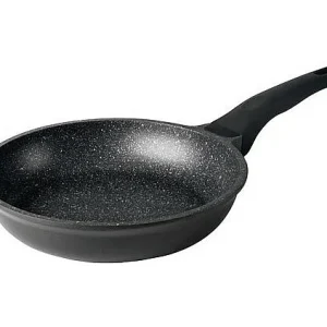 Eco Piedra Black Pan 22cm – 3-laags antiaanbaklaag met steendeeltjes Eco Piedra Black Pan 22cm – 3-laags antiaanbaklaag met steendeeltjes