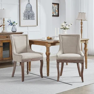 Extra brede eetkamerstoelen, gestoffeerde zittingen, bronzen spijkers, set van twee, beige Extra brede eetkamerstoelen, gestoffeerde zittingen, bronzen spijkers, set van twee, beige