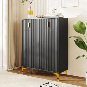 Dressoir met structuurpanelen, verstelbare planken en gouden versieringen, met zwarte lades