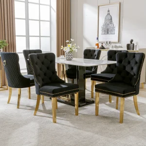Fluwelen eetkamerstoel met decoratieve ring en studs, gouden roestvrijstalen poten – zwart Fluwelen eetkamerstoel met decoratieve ring en studs, gouden roestvrijstalen poten – zwart