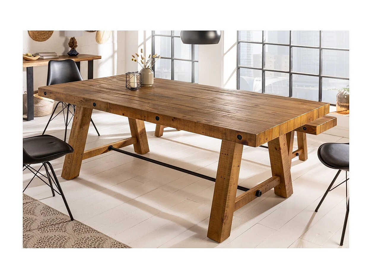 Eettafel RANCHO 165 cm – Blad van gelakt gerecycled grenenhout – Rustieke en warme stijl