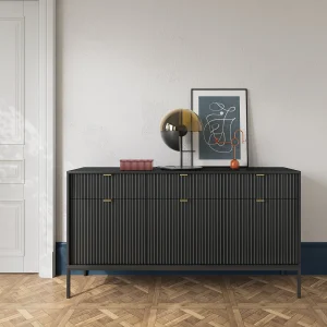 Elegante commode DomoHome NOVA – 154x83x39cm, Geriffelde voorkant, Gouden handgrepen, Veelzijdig ontwerp, 3 lades en 3 deuren, Zwart, Zwarte lijst Elegante commode DomoHome NOVA – 154x83x39cm, Geriffelde voorkant, Gouden handgrepen, Veelzijdig ontwerp, 3 lades en 3 deuren, Zwart, Zwarte lijst