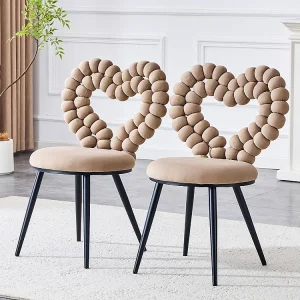 Fluwelen eetkamerstoelen (set van 2), rugleuning met driehoekige uitsparing, poten van zwart geverfd metaal, camelkleurig