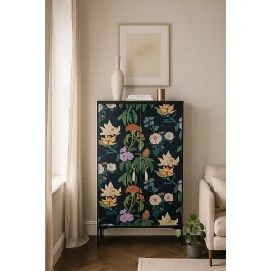 Dressoir van MDF met 2 decoratieve deuren met zwart bloemenmotief