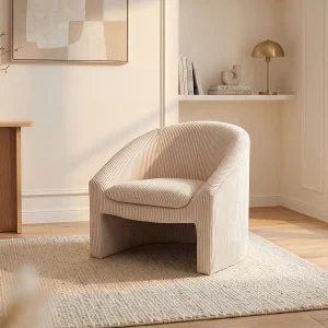 Fauteuil in gebroken wit ribfluweel. Mooi design OSSANA Fauteuil in gebroken wit ribfluweel. Mooi design OSSANA
