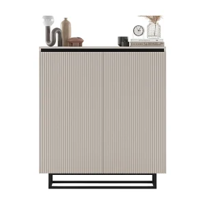 Dressoir met 2 deuren – corpus kasjmier mat, geribbelde fronten kasjmier mat – 110,8 cm, zwart metalen frame Dressoir met 2 deuren – corpus kasjmier mat, geribbelde fronten kasjmier mat – 110,8 cm, zwart metalen frame