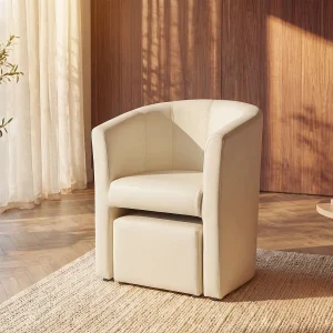 Tijdloos klassieke fauteuil met holle rugleuning en poef in beige kunstleer – JOVANA Tijdloos klassieke fauteuil met holle rugleuning en poef in beige kunstleer – JOVANA