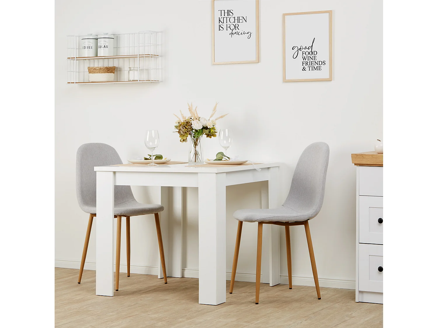 Eettafel 80x80x75 cm wit met 2 stoelen grijs