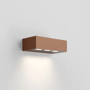 Forward asymmetrische wandlamp met 3 lichtpunten, Cortenstaal aluminium, 15,5W 3000K LED, IP54-bescherming, ideale professionele buitenlamp. Forward asymmetrische wandlamp met 3 lichtpunten, Cortenstaal aluminium, 15,5W 3000K LED, IP54-bescherming, ideale professionele buitenlamp.