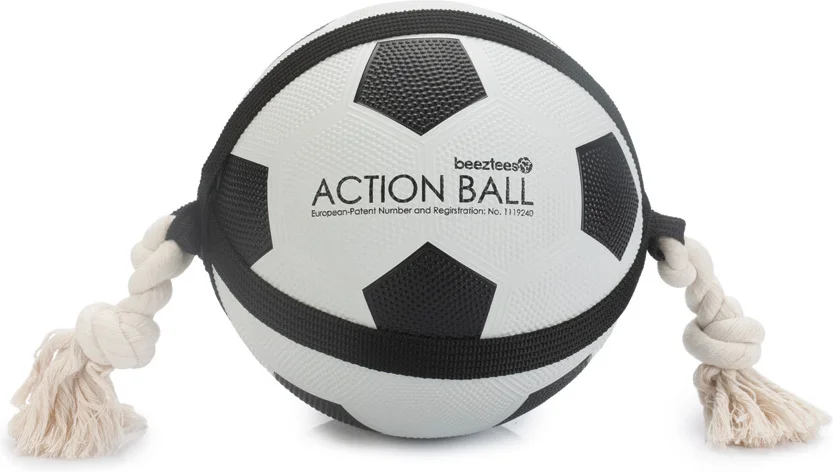 Beeztees voetbal met touw Action D 22 H 22 cm