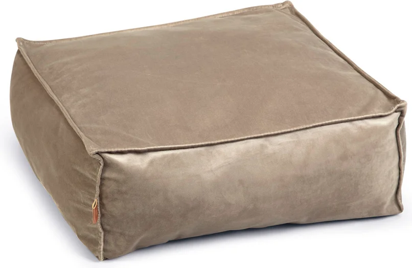 Designed by Lotte kattenkussen Velveti grijs 50 x 50 x 20 cm