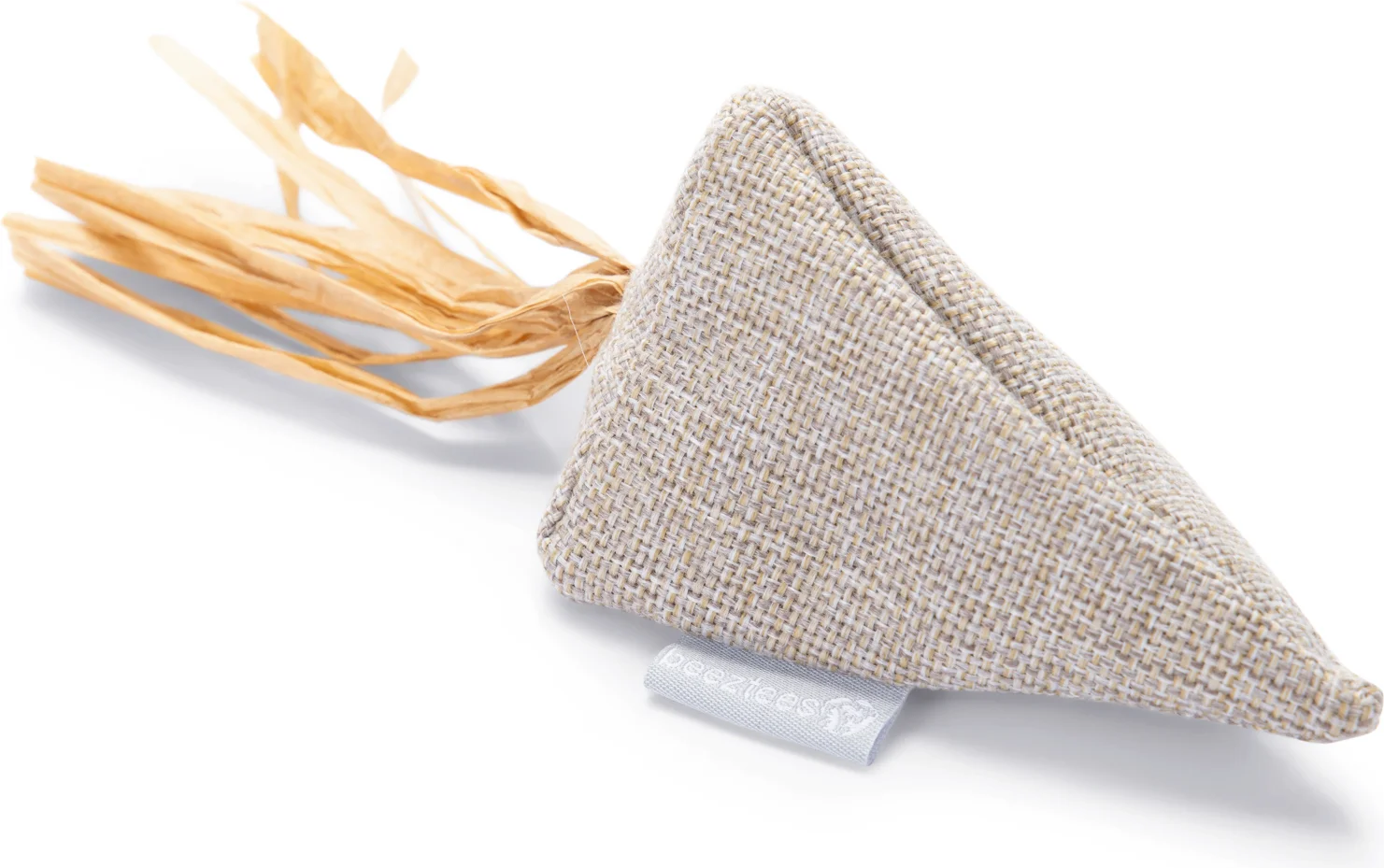 Beeztees kattenspeelgoed catnip kussen Yeti beige 7 x 7 x 20 cm