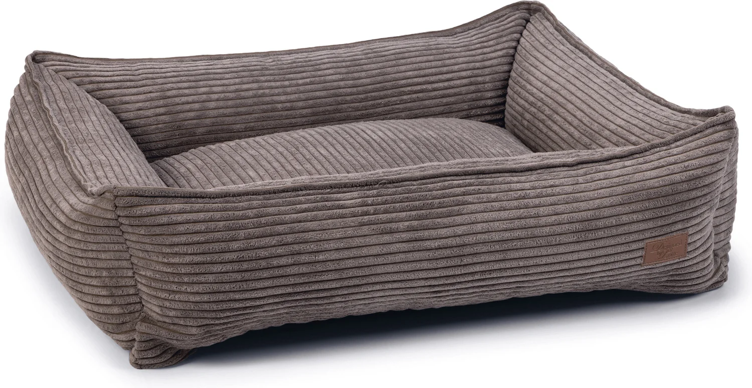 Designed by Lotte hondenmand Ribbed bruin 80 x 70 x 22 cm