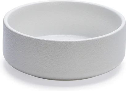Designed by Lotte voerbak Lojs wit D 18 H 7 cm