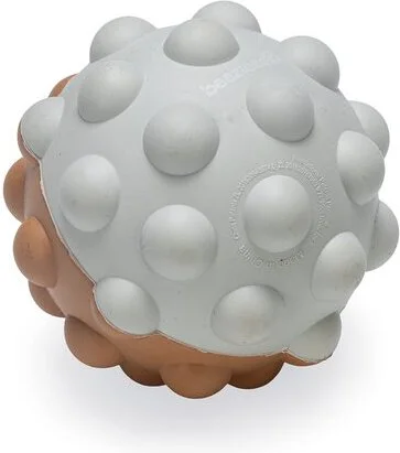 Beeztees bal Denise D 8 cm