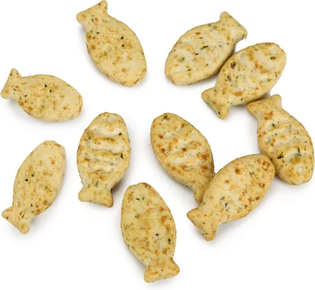 Beeztees kattensnack kerstbal met koekjes kip en tonijn 30 g