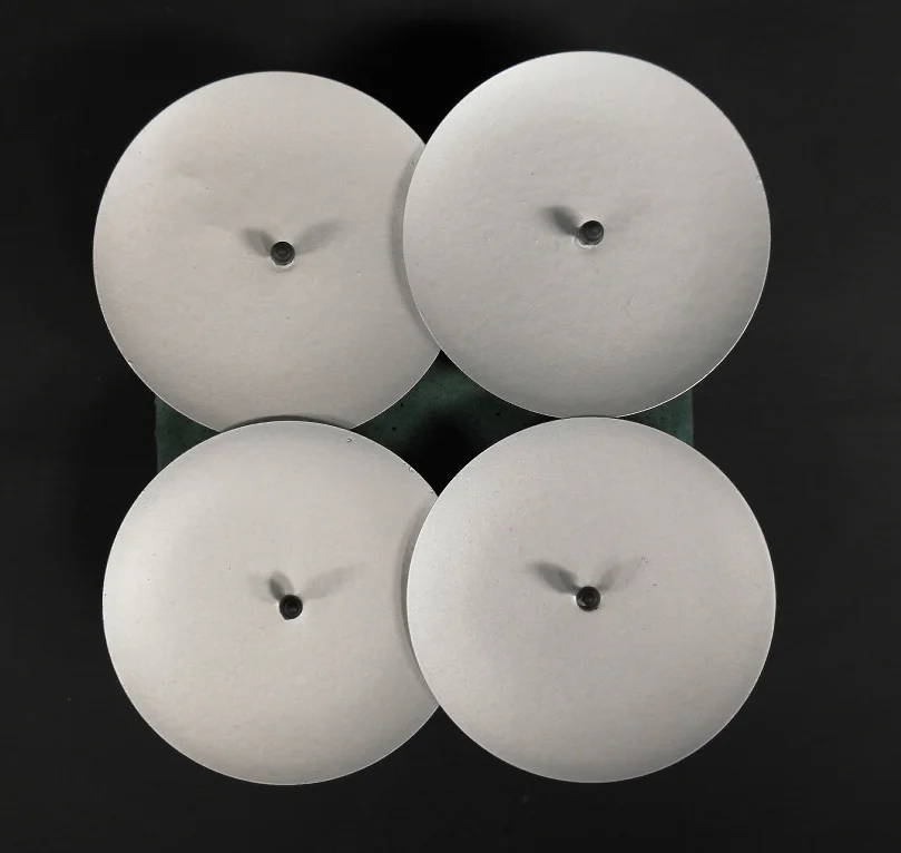 4 metalen stekers voor kaarshouders D 7 cm zilver